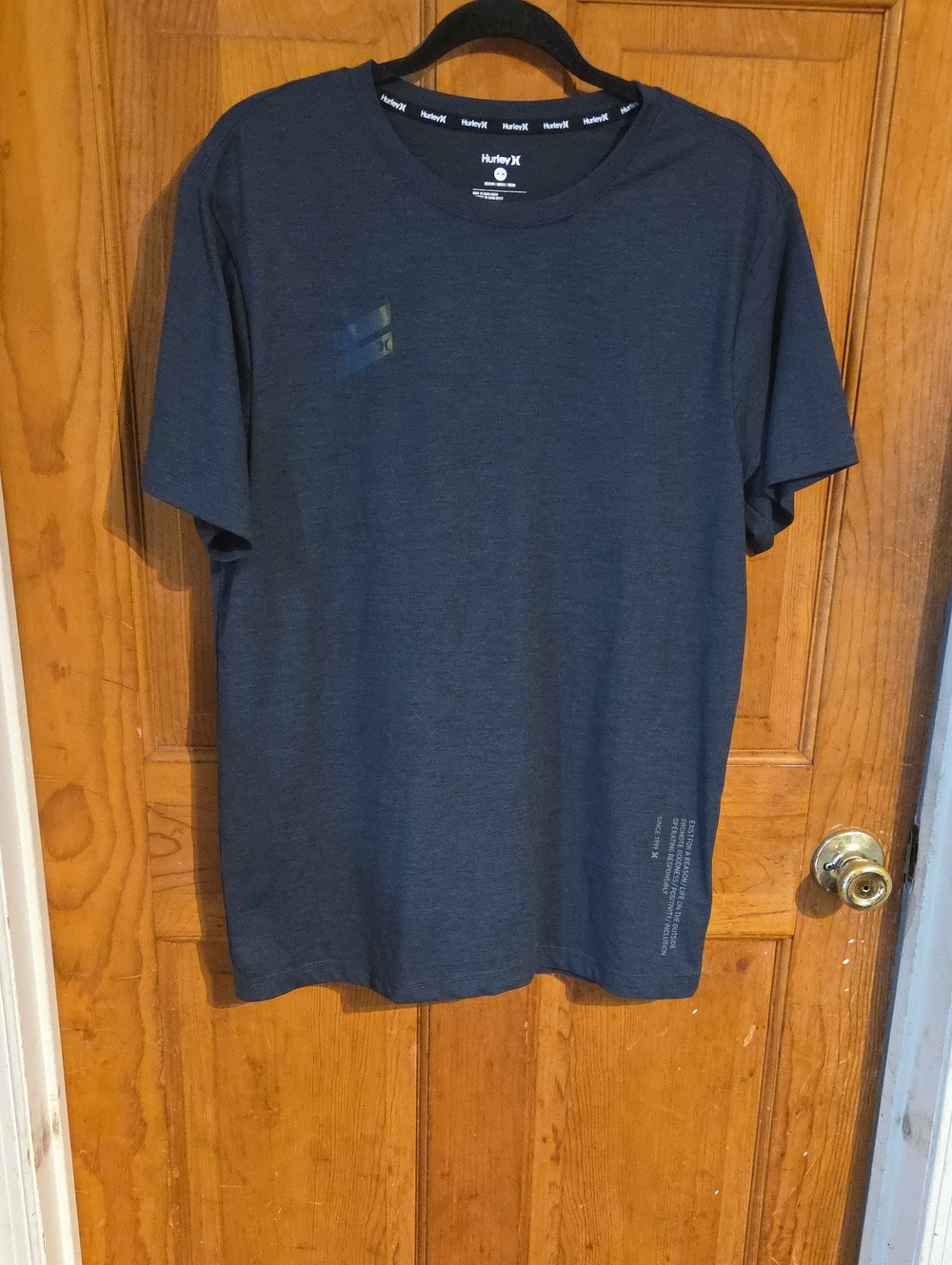 Hurley Men’s Charcoal Crew Neck Short Sleeve Tee
